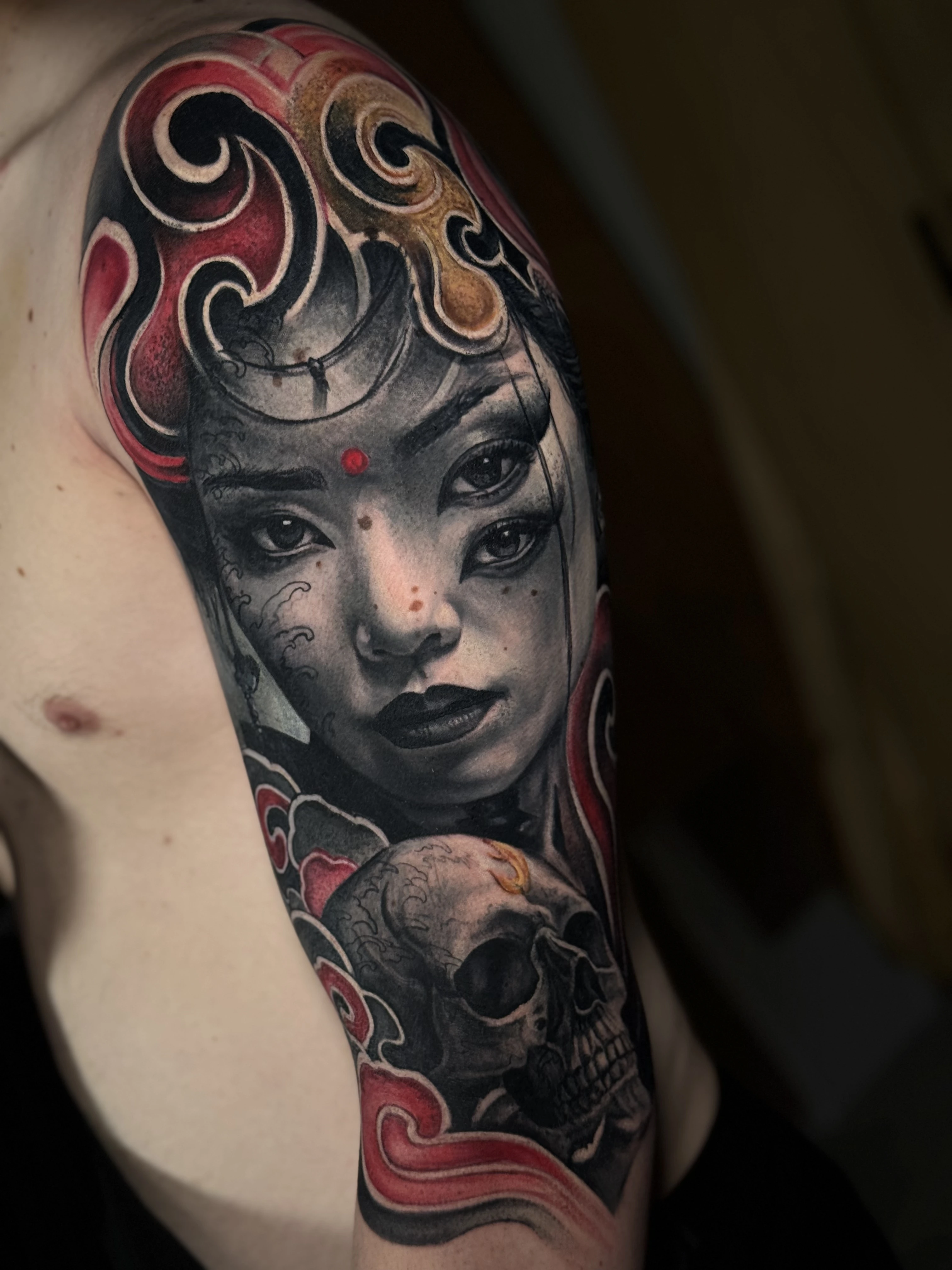 Chicago tattoos: Artist Nico Roberts' palms, even his eyelids are now  tattooed - Chicago Sun-Times, image size:3024x4032